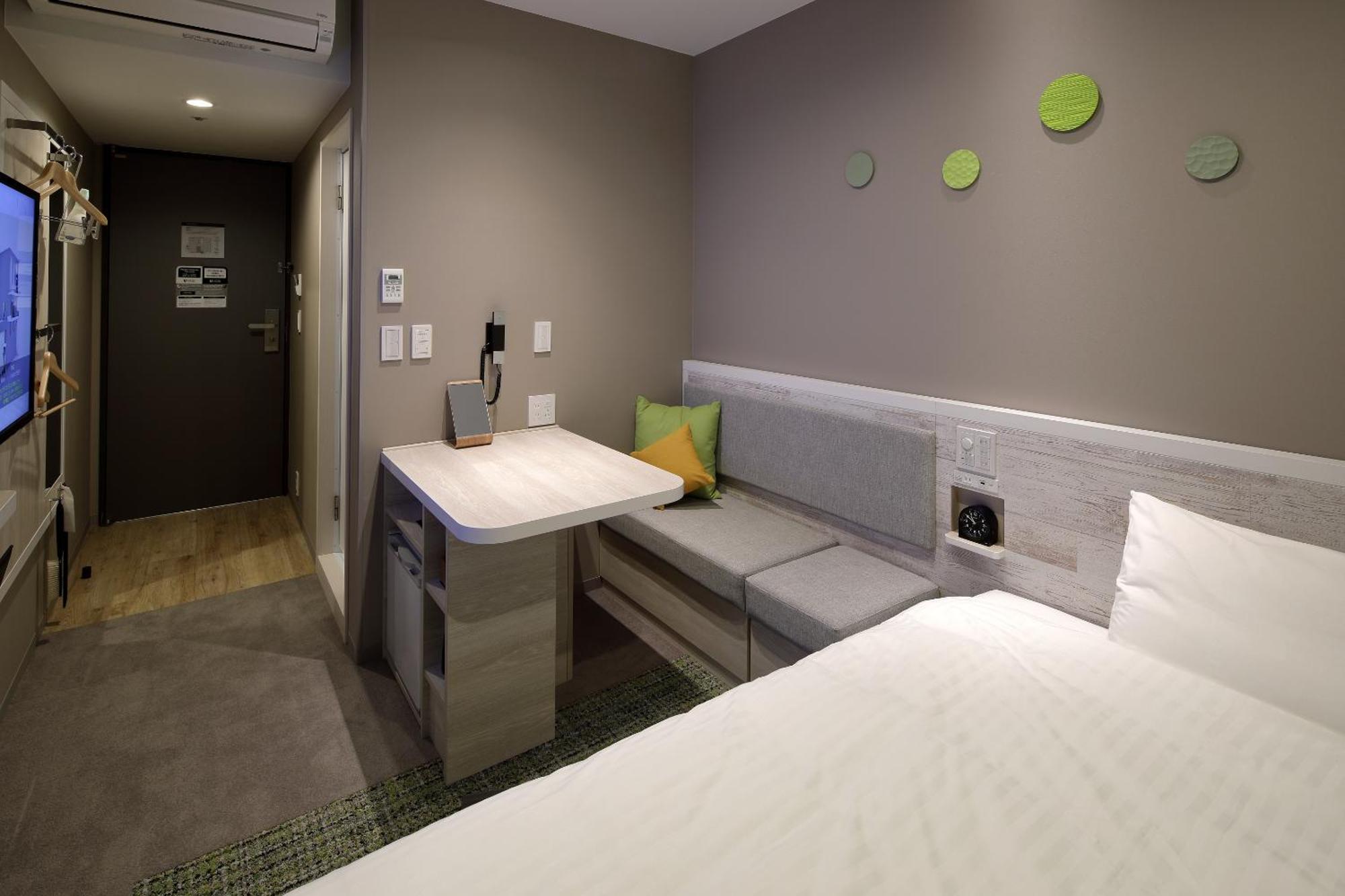 Via Inn Shin Osaka Shomenguchi Экстерьер фото