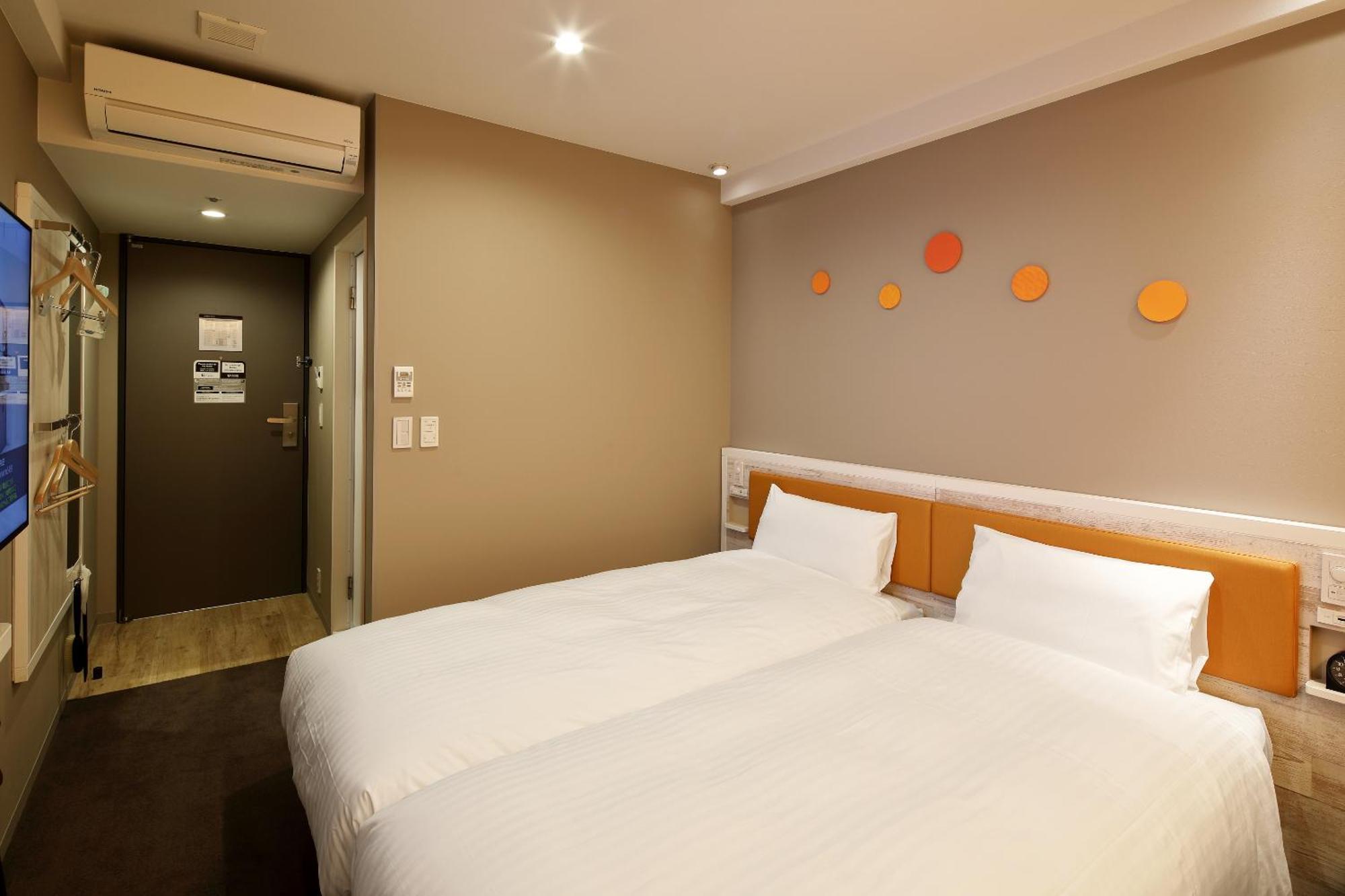 Via Inn Shin Osaka Shomenguchi Экстерьер фото