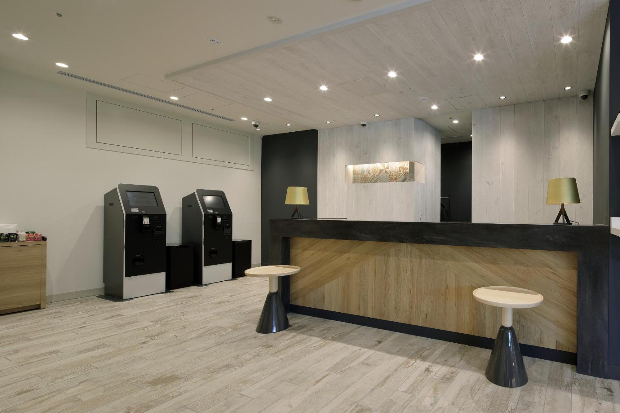 Via Inn Shin Osaka Shomenguchi Экстерьер фото